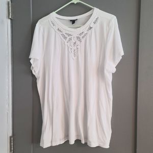Torrid White Embellished Lace T-shirt Size 2X